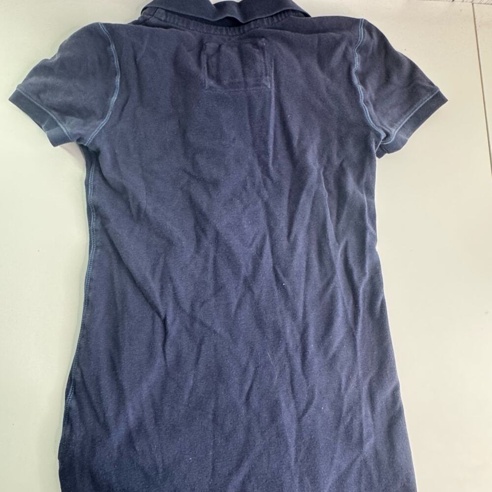 American Eagles Outfitters Women's Blue Fitted Style Polo Shirt Size XS